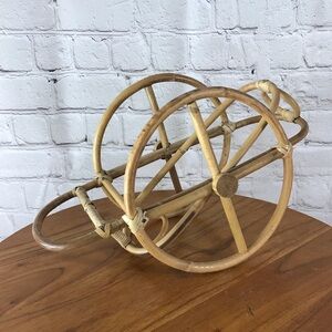 Vintage Bamboo Wagon Wheel Wine Bottle Holder